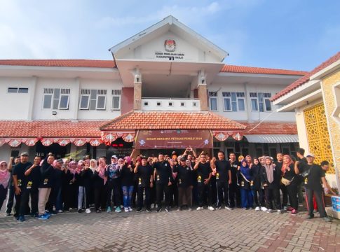 Wabup H. Subandi Meminta Petugas KPPS Menjalankan Tugasnya Dengan Penuh Integritas