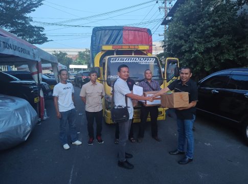 Satreskrim Polres Pelabuhan Tanjung Perak Serahkan Jutaan Batang Rokok Ilegal Ke Bea Cukai