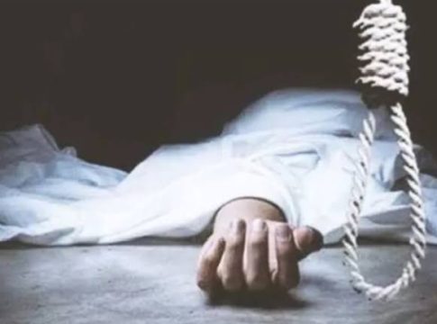 Pria 40 Tahun Ditemukan Tewas Gantung Diri di Kamar Kos Surabaya