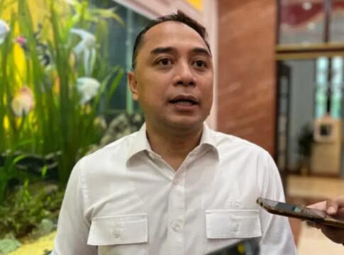 Wali Kota Surabaya Larang Penarikan Sumbangan 17 Agustus dengan Nominal Minimal, Warga Diminta Ikhlas