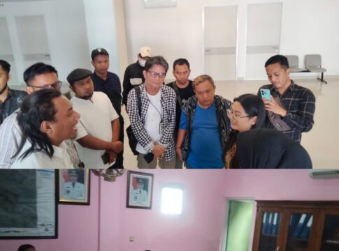 Warga Pagerwojo Desak RS Mitra Keluarga Tepati Janji Rekrutmen Lokal